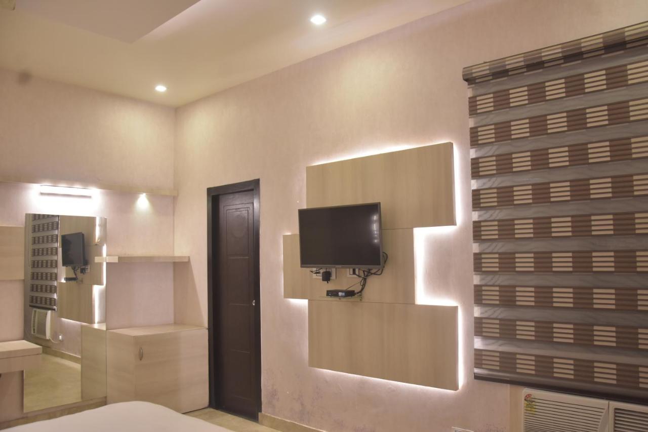 Hotel Mahendra Plaza Hardoī エクステリア 写真